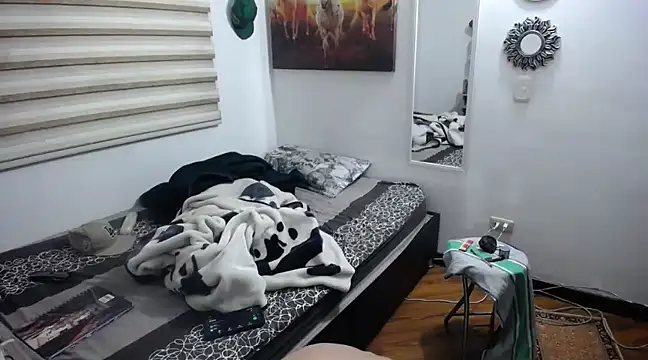 Snapshot of Pharaon_71 chatting on March 10, 2025, 1:45 am Pharaon 71 online show from March 10, 2025, 1:45 am