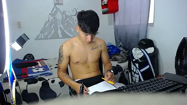 Snapshot of Pharaon_71 chatting on February 12, 2026, 5:19 pm Pharaon 71 online show from February 12, 2026, 5:19 pm