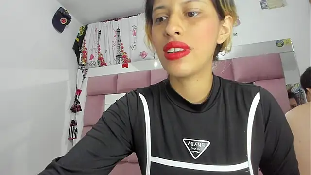 bigcock iris08 online show from November 16, 2025, 12:22 pm