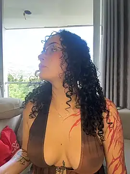 Electra doll  online show from January 7, 2026, 3:25 pm