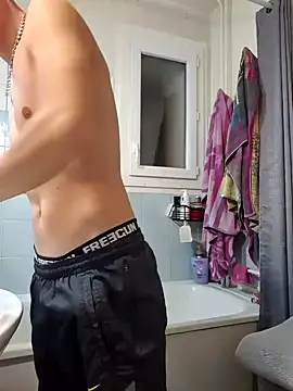 Snapshot of Sportif7413 chatting on January 10, 2025, 5:45 pm Sportif7413 online show from January 10, 2025, 5:45 pm