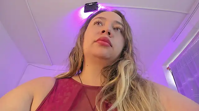 Snapshot of Eliissh_ chatting on October 22, 2025, 1:11 pm Eliissh online show from October 22, 2025, 1:11 pm