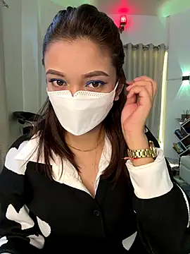 Jen jennyy1 online show from November 18, 2025, 9:08 pm