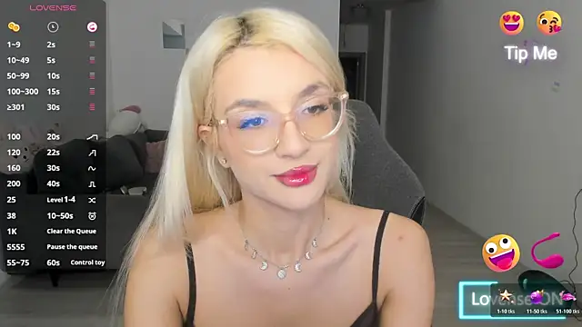 LovelyBianca online show from February 21, 2026, 10:55 pm