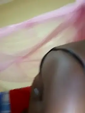 Snapshot of Swit_virgin22 chatting on June 5, 2026, 6:52 am Swit virgin22 online show from June 5, 2026, 6:52 am