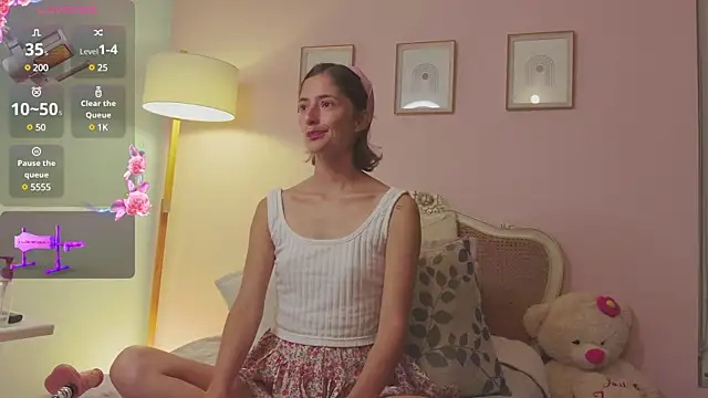 KittyAna online show from February 11, 2025, 3:40 am