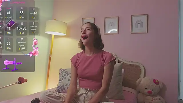 KittyAna online show from February 26, 2025, 10:53 pm