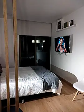 Snapshot of Charlotte_Bayron chatting on October 31, 2025, 1:17 am Charlotte Bayron online show from October 31, 2025, 1:17 am