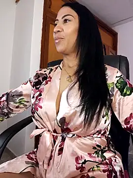 Charlotte Bayron online show from February 3, 2026, 12:42 am