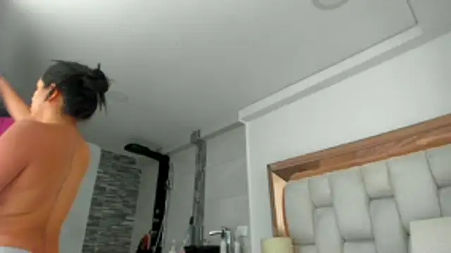 emilyparkerr01 online show from November 28, 2025, 10:45 pm