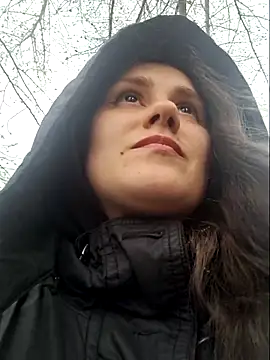 Erotic Synth Goddess online show from April 3, 2026, 6:55 am