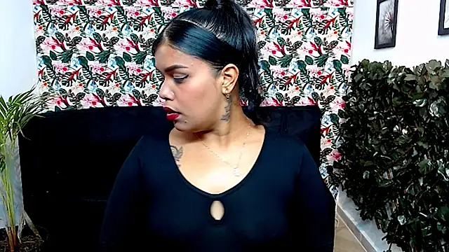 Snapshot of Wendy_Hot_ chatting on December 28, 2024, 5:02 am Wendy Hot online show from December 28, 2024, 5:02 am