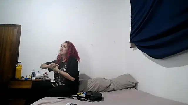 Snapshot of Oliver-sophia chatting on February 5, 2026, 12:04 am Oliver-sophia online show from February 5, 2026, 12:04 am