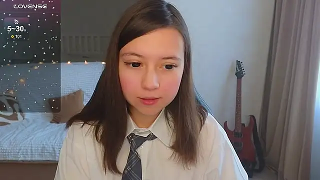 Lina Brownie online show from October 19, 2025, 4:13 am