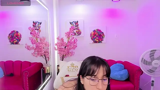 Miss dolly  online show from March 5, 2025, 12:22 pm