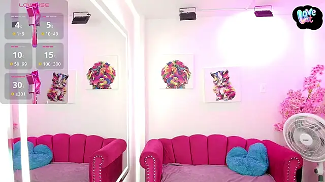 Miss dolly  online show from November 4, 2025, 11:53 am