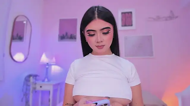 little-natt online show from February 10, 2025, 1:22 pm