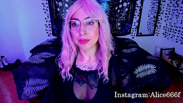 Snapshot of alice_666f chatting on September 29, 2025, 3:17 pm alice 666f online show from September 29, 2025, 3:17 pm