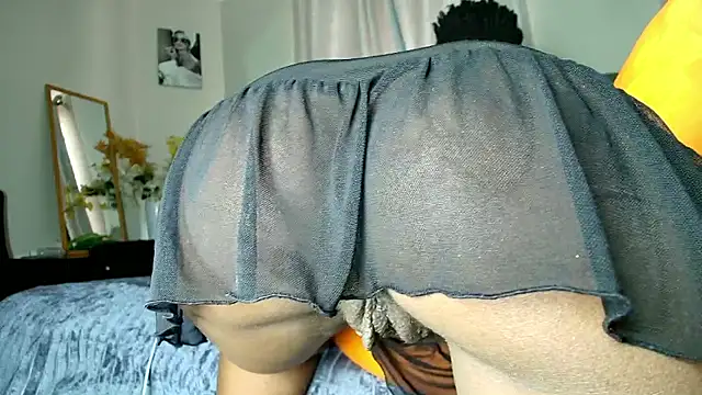 Snapshot of t-NaughtyLicia chatting on February 24, 2026, 7:17 am t-NaughtyLicia online show from February 24, 2026, 7:17 am