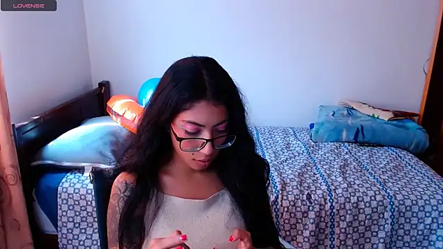 sofia rosse4 online show from November 21, 2025, 6:17 pm