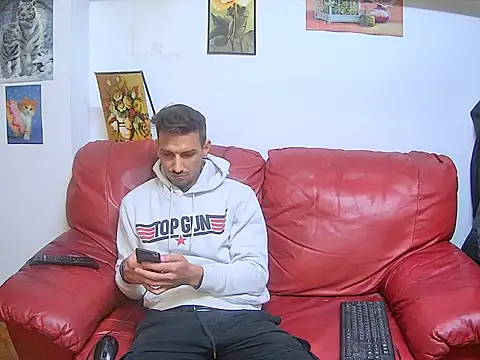 GiorgieUps online show from October 27, 2025, 2:15 am