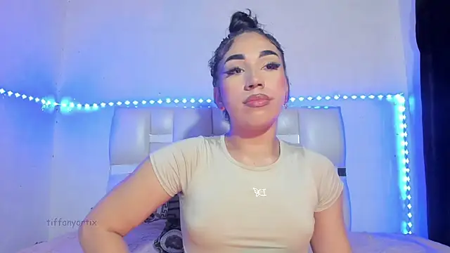 Snapshot of Anny_jhonsonx chatting on February 28, 2026, 5:41 am Anny jhonsonx online show from February 28, 2026, 5:41 am