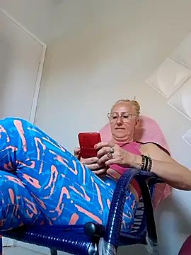 MILEIDE980 online show from December 4, 2025, 2:48 pm