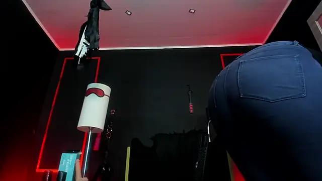 CharlotteScotte online show from October 27, 2025, 11:36 am