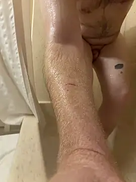 Snapshot of Tylerx9 chatting on March 18, 2026, 5:10 am Tylerx9 online show from March 18, 2026, 5:10 am