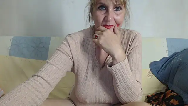Andra Love online show from September 26, 2025, 8:02 pm