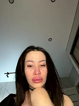 Snapshot of Yunasi chatting on December 6, 2024, 11:33 am Yunasi online show from December 6, 2024, 11:33 am