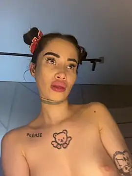 Snapshot of Yunasi chatting on December 18, 2024, 2:17 pm Yunasi online show from December 18, 2024, 2:17 pm