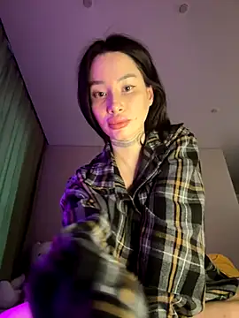 Snapshot of Yunasi chatting on October 31, 2025, 11:55 am Yunasi online show from October 31, 2025, 11:55 am