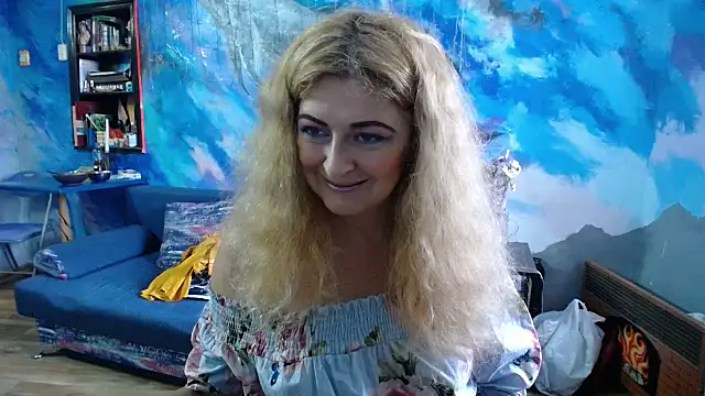 Helen1974 online show from September 26, 2025, 12:20 pm