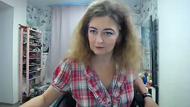 Helen1974 online show from June 30, 2026, 3:24 pm