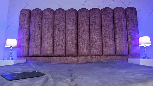 bellablack27 online show from December 28, 2024, 1:18 am