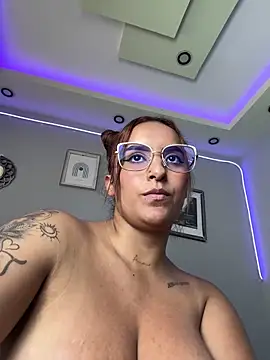 Snapshot of Seized_lust chatting on December 28, 2024, 6:50 pm Seized lust online show from December 28, 2024, 6:50 pm