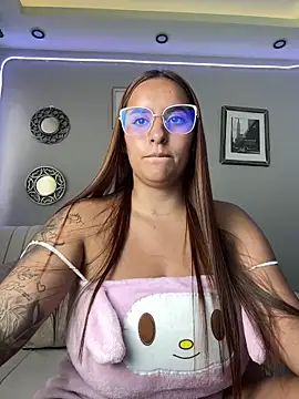 Snapshot of Seized_lust chatting on February 26, 2025, 9:05 pm Seized lust online show from February 26, 2025, 9:05 pm