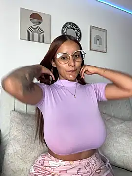 Snapshot of Seized_lust chatting on November 5, 2025, 2:50 pm Seized lust online show from November 5, 2025, 2:50 pm