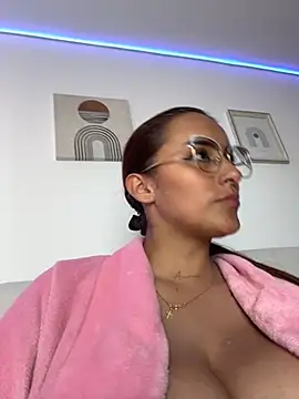 Snapshot of Seized_lust chatting on November 15, 2025, 7:21 pm Seized lust online show from November 15, 2025, 7:21 pm