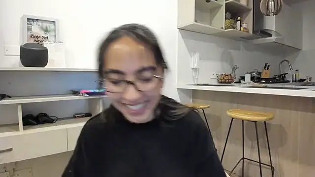 Sophi  a online show from February 6, 2026, 2:49 am