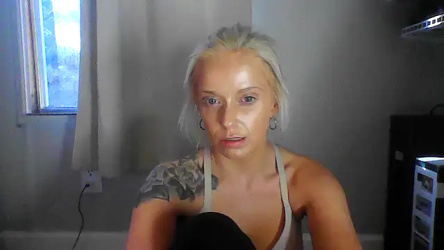 jaidenangel online show from April 10, 2026, 12:10 pm