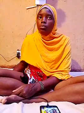 cute naimah online show from November 2, 2025, 10:01 pm