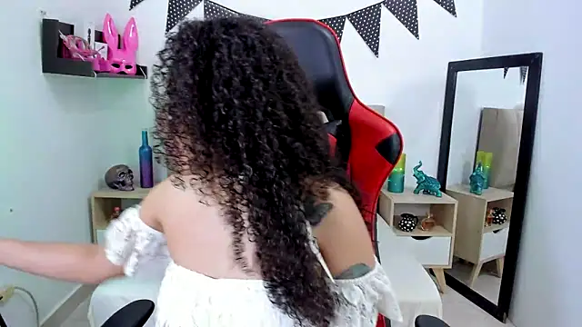 Zoe Gruber online show from December 17, 2024, 11:49 pm