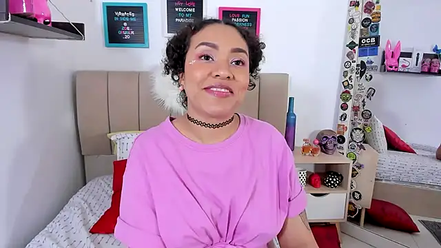 Zoe Gruber online show from January 20, 2025, 2:22 am