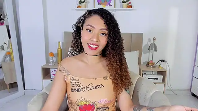 Zoe Gruber online show from April 8, 2026, 11:37 pm