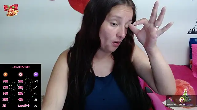 CristialJones  online show from December 15, 2024, 2:27 pm