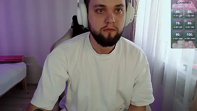 ChillyXO online show from March 13, 2026, 10:44 am