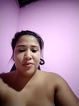 Snapshot of I_am_yours- chatting on March 8, 2026, 9:40 pm I am yours- online show from March 8, 2026, 9:40 pm