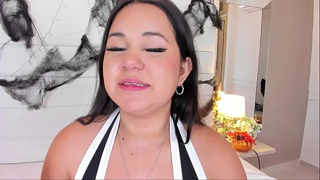 Lilly 2809  online show from October 21, 2025, 4:46 am